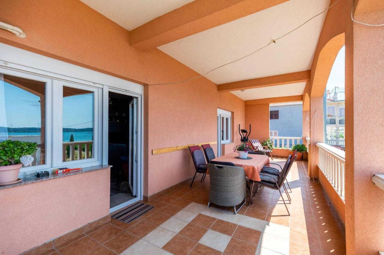 Apartment Lotus Trogir Luaran gambar