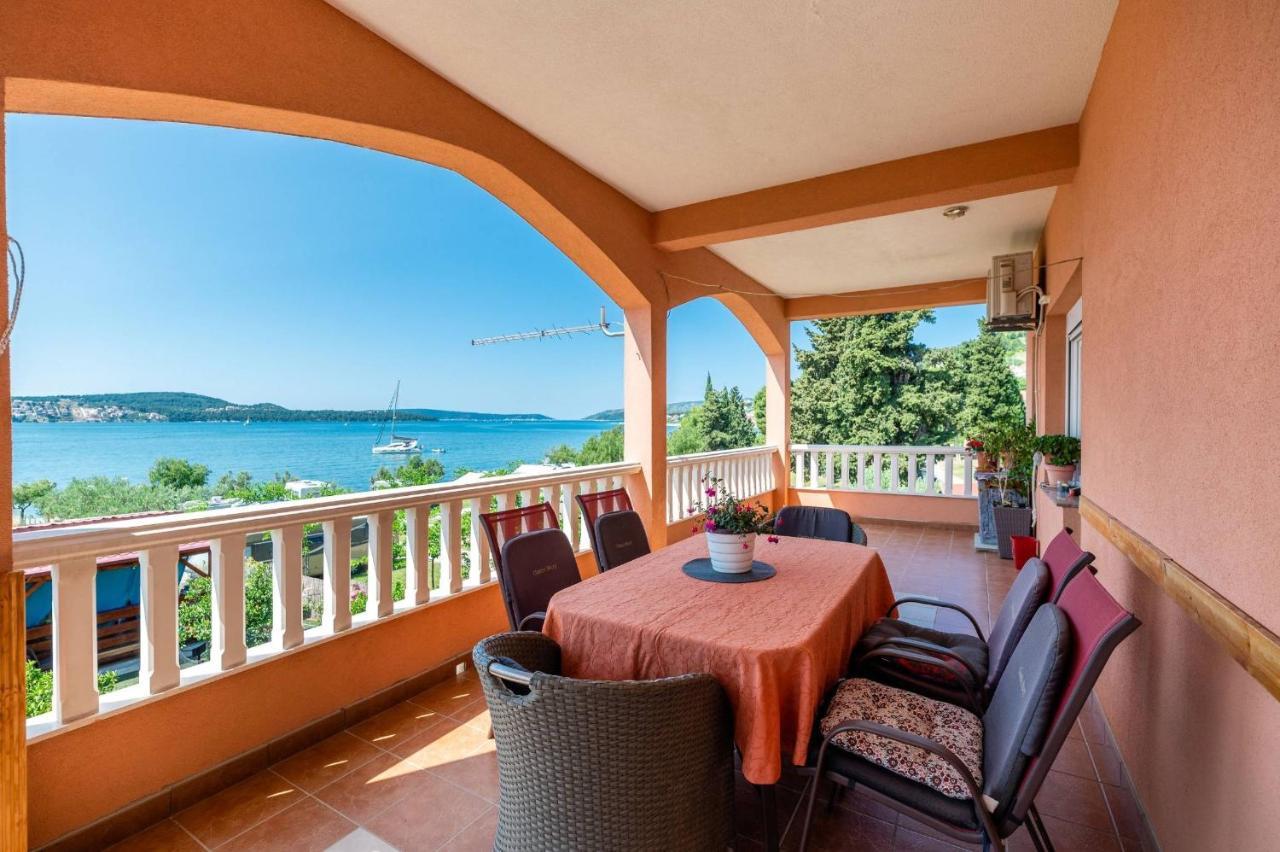Apartment Lotus Trogir Luaran gambar
