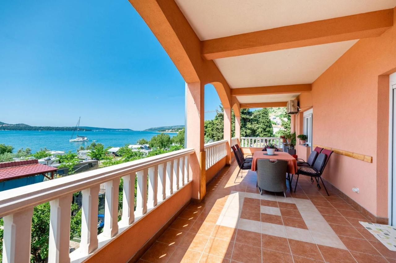 Apartment Lotus Trogir Luaran gambar