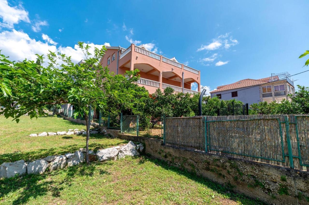 Apartment Lotus Trogir Luaran gambar
