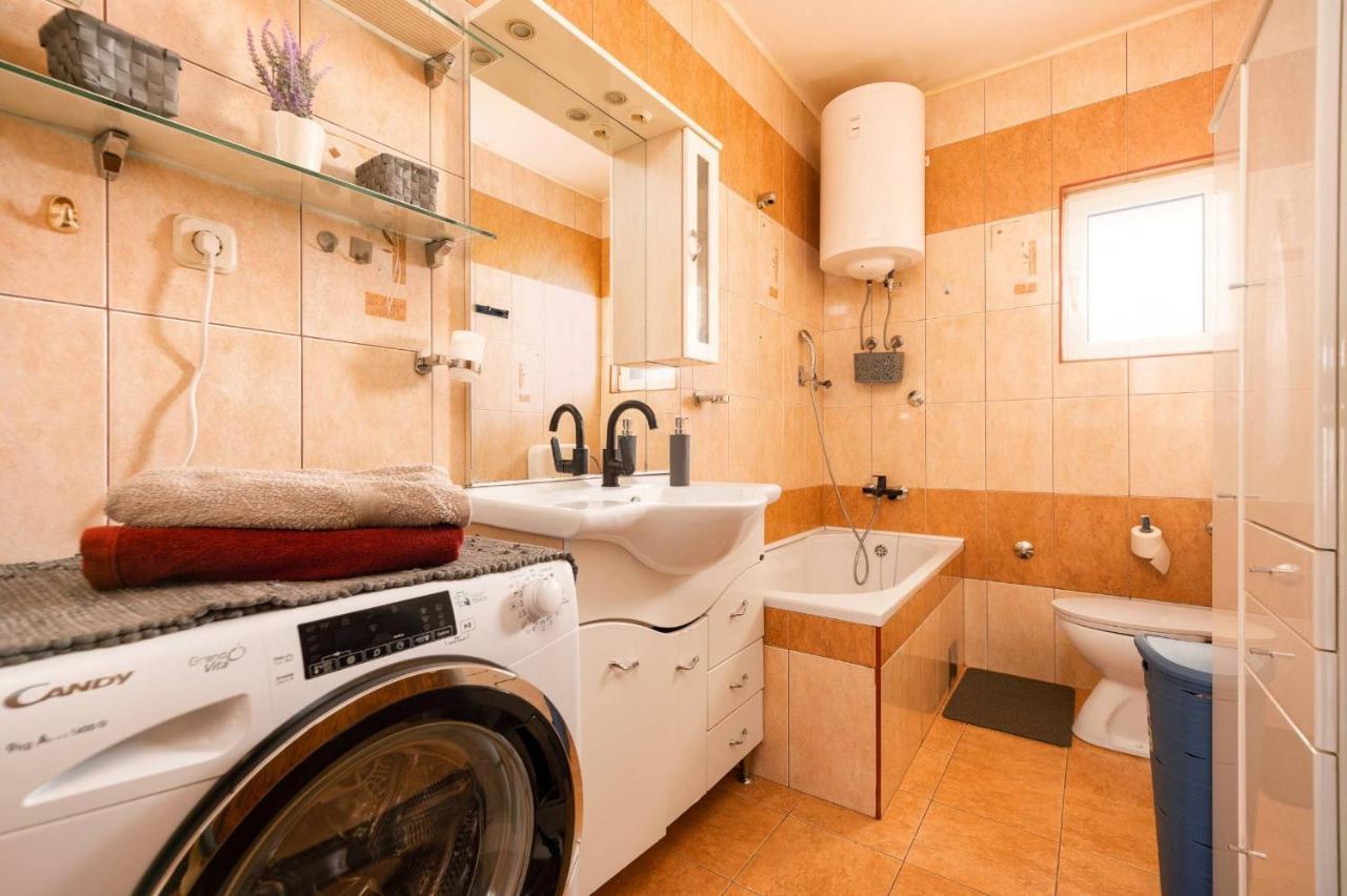 Apartment Lotus Trogir Luaran gambar