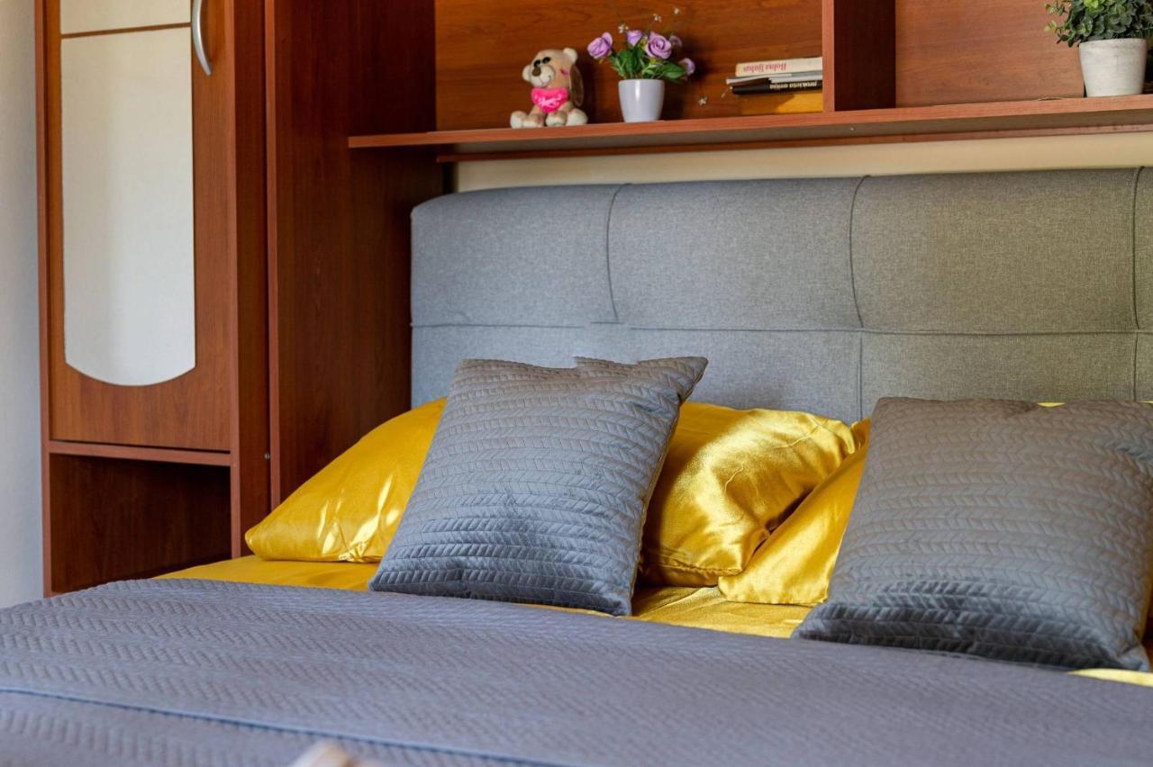Apartment Lotus Trogir Luaran gambar